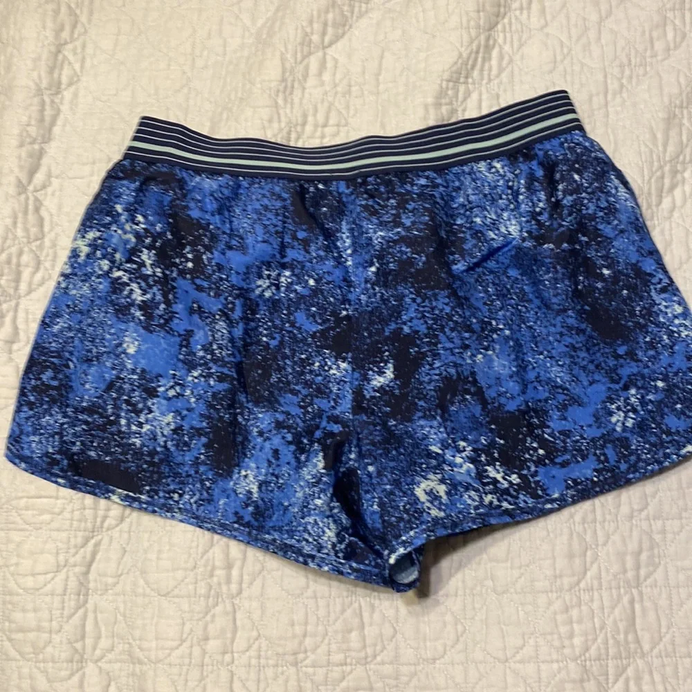 Under armour shorts - Picture 3 of 4